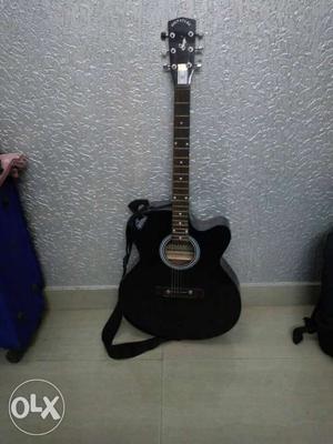 Good condition accoustic guitar