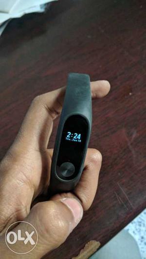 Mi band 2 with heart rate sensor with box and charging