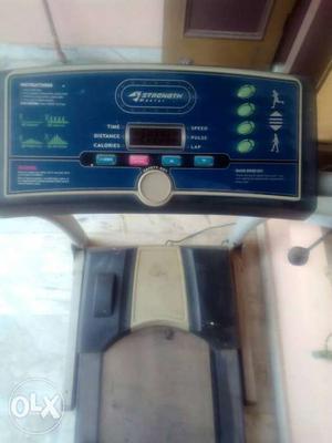 Motorised Treadmill, 1.5 HP, digital display,