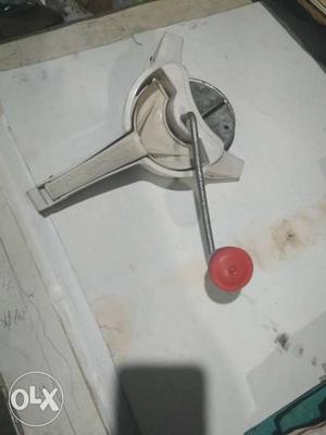 Moulinax keychain tool