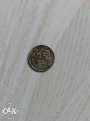 Round Gold-colored 25 Indian Paise