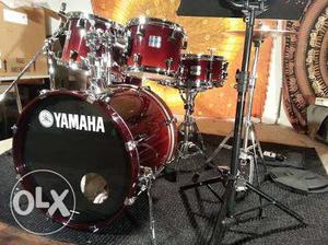 Yamaha stage custom drum kit with cymbals n covers
