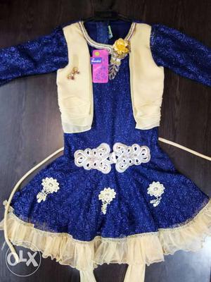 Beige And Blue Floral Scoop-neck Long-sleeved Dress