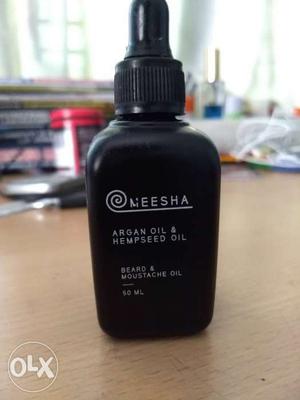 Black Meesha Oil Bottle