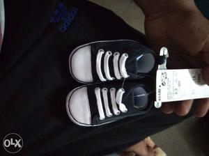 Branded shoes 6 to 9 month baby shoes is so