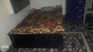 Diwan bed Sale New brand condition- size 6 bai 4