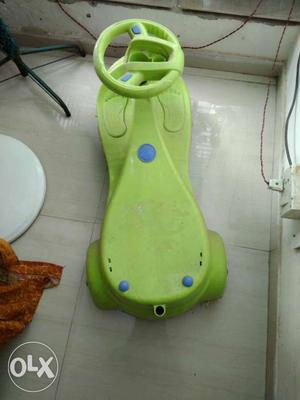 For kids below age of 5 Nice condition Little