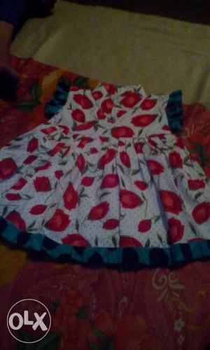 It is 1-2yrs dress fully new and chiffon fabric