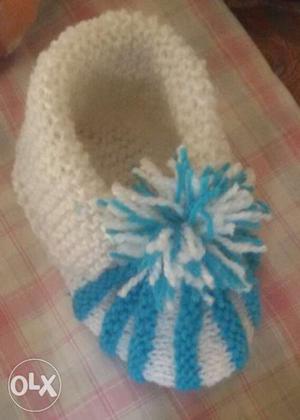 New ready pair of baby hand knitted booties for 1 yrs baby