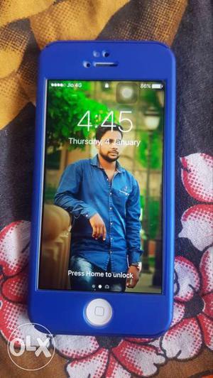 3 years old gud condition mobile with charger &