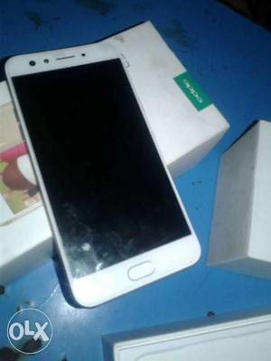 Oppo f% condion 7oo