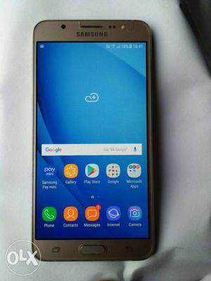 Samsung galaxy j7...6 good condition with waranty