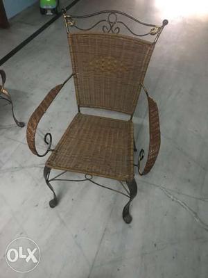 3 chairs just at 800 Rs