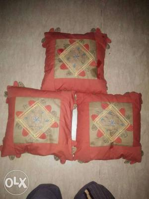 3 pcs cotton cushions.500rs of 3 pcs 1 pcs 200rs