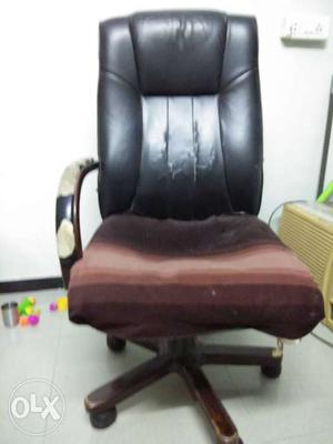 Boss chair.. In ok ok condition