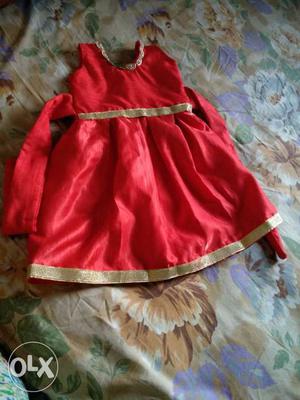 Brand new pretty functional frock for girl 3-4 year old