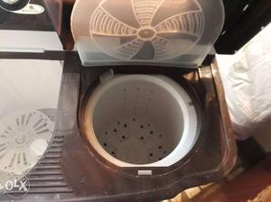 Brown And White Twin-tub Washer Dryer Set