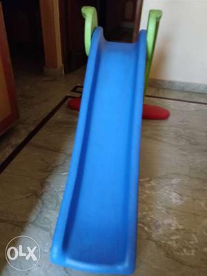 Durable slide, in good condition. Can be used up to 4 yrs of