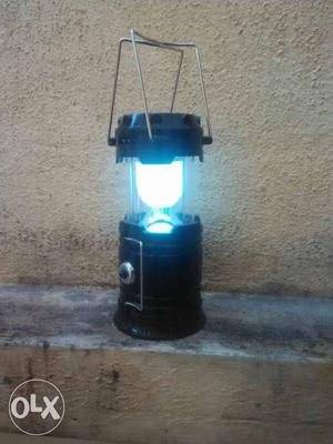 Emergency lamp with solar charging