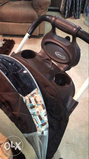 Graco baby stroller in very good condition