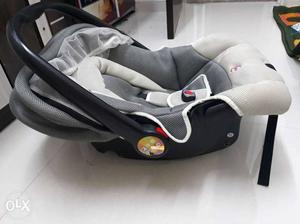 Infant's Black And Gray Vehicle Seat Carrier