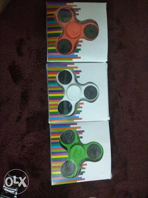 Packed spinner Tri color