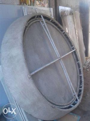 Round bed in good condition in jonapur