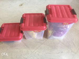 Set of 3 plastic containers. Very good condition