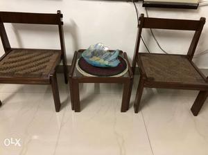 Set of chairs with coffee table