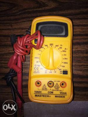 Yellow Mastech MAS830 Multimeter