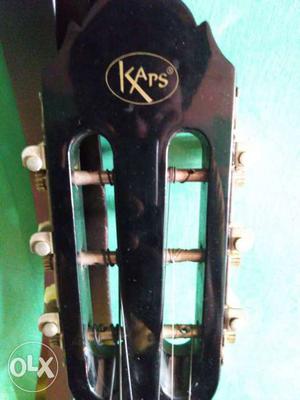 Kaps guitar 5 months old only Not in use so much