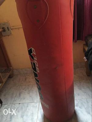 Punching bag - 3ft cloth filled used sparingly