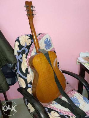 Un-used Guitar for sale. 1 string is broken.