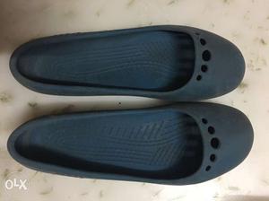 Crocs bellies for girls, size 5.5, perfect for