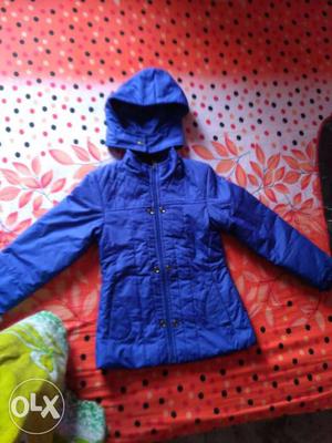 Girl kid's jacket. Size - 6 to 7 years. it's in