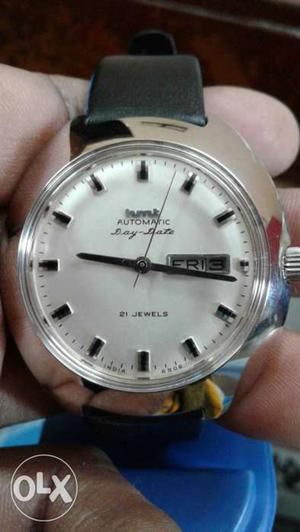 Hmt automatic day n date watch Nos pic.