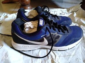 Nike relentless running sport shoes with extra