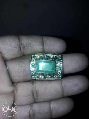 Silver-colored Emerald Ring