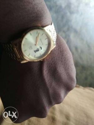 Sonata watch and very good condition urgent sell