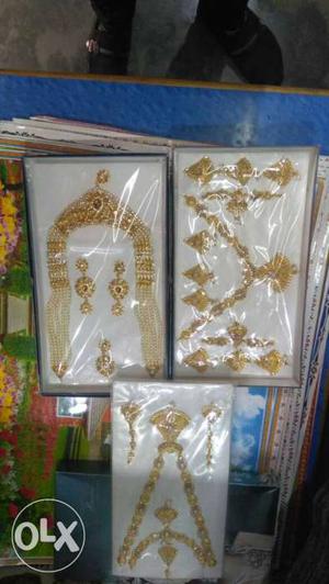 Women's Gold-colored Jewelry Packs