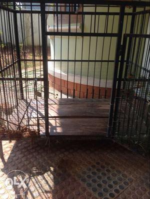 Dog cage for sale 5"*4"size with aluminium