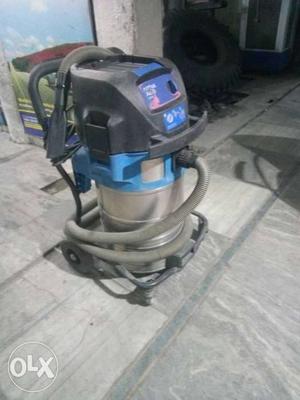 Gray And Blue Wet And Dry Vacuum Cleaner