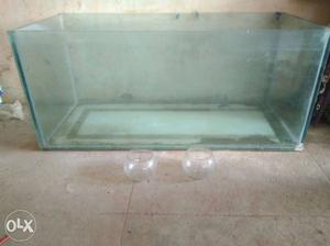 Urgent sale 3.15 feet fish tank and all stone's..