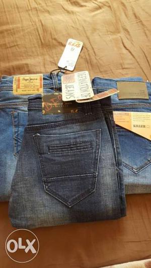 Branded skinny jeans for just 450 each, size 30.