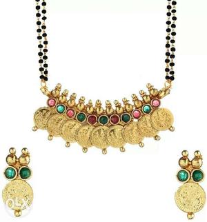 Gold-colored Coin Designed Collar Necklace And Earrings