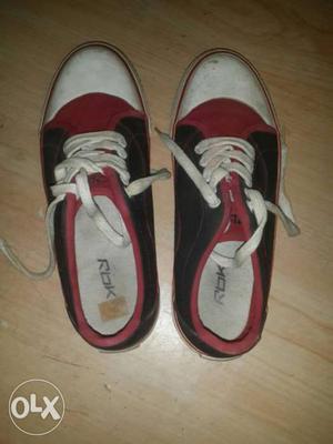 Original Reebok shoes. Size UK 7 US 8