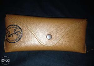 RayBan Aviator with bill n leather pouch hardly 5