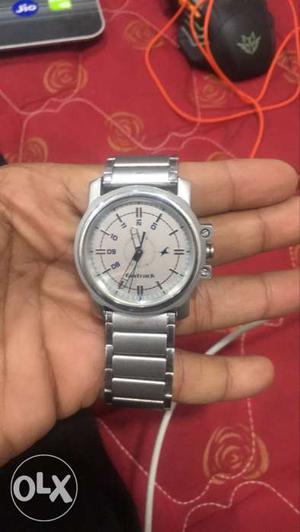  Rupees watch for 500 Rs only. FULLY WORKING