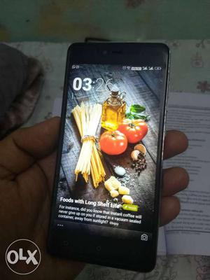 4g phone in excellent mint condition, dual SIM,
