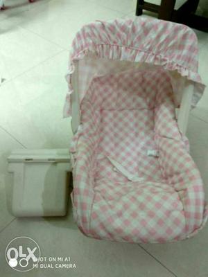Carry cot (used 15 days only)